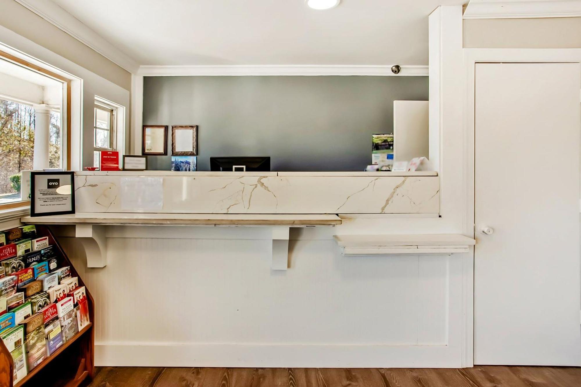 Oyo Hotel Ridgeland East ภายนอก รูปภาพ