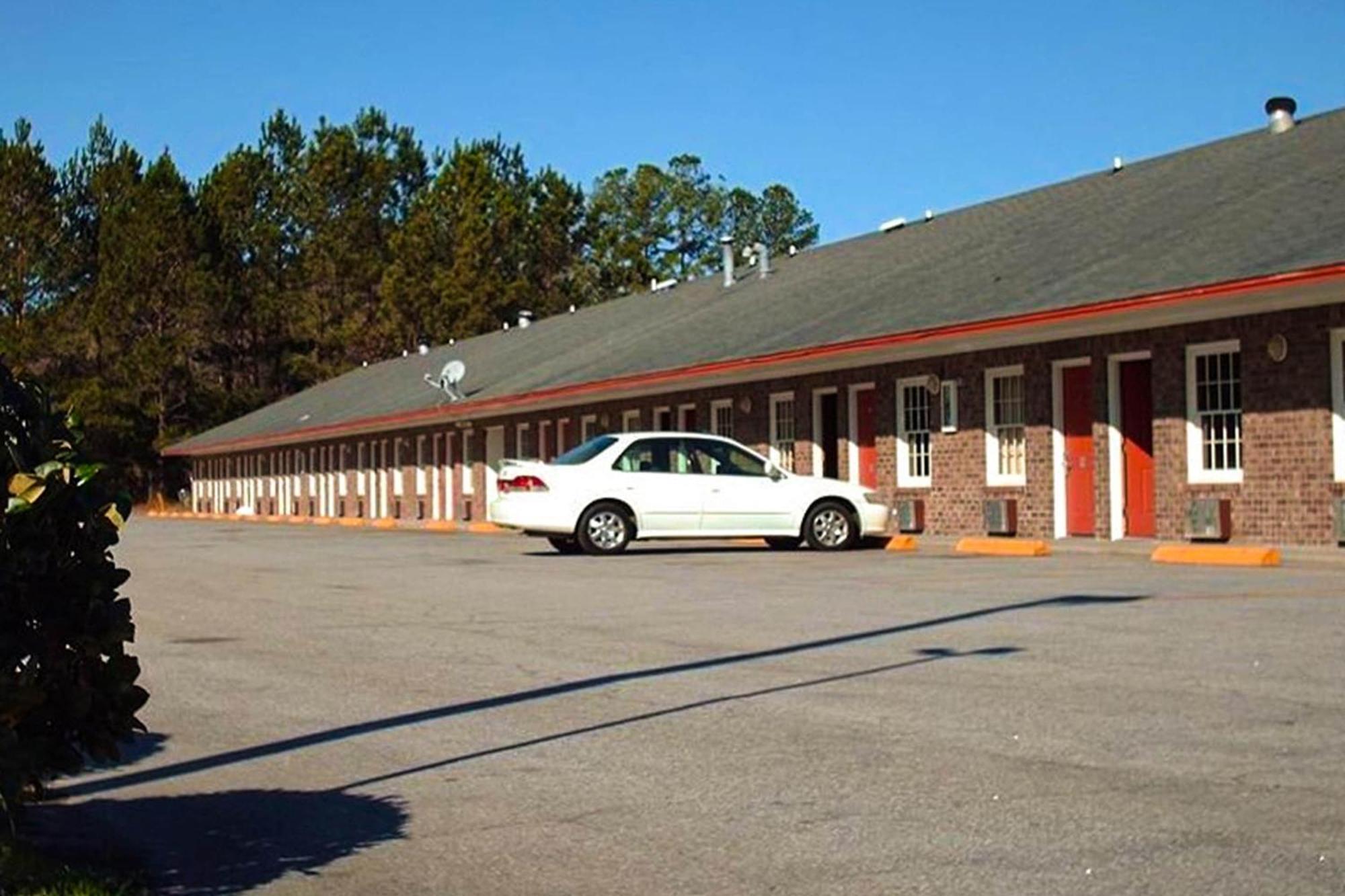 Oyo Hotel Ridgeland East ภายนอก รูปภาพ